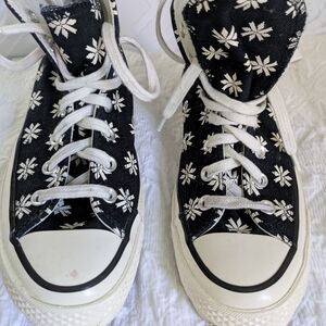 Chuck Taylor Custom High Top Sneakers Size 7 Women's/5 Mens